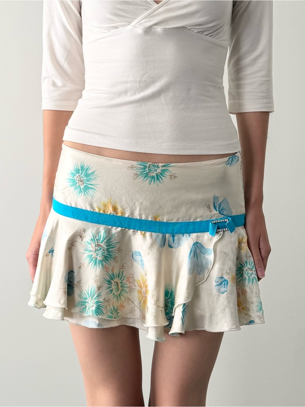 Vintage Y2K Abercrombie & Fitch 100% Silk Ruffled Mini Skirt